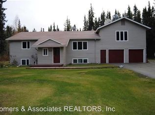 2241 Sitka Ct E APT A, North Pole, AK 99705