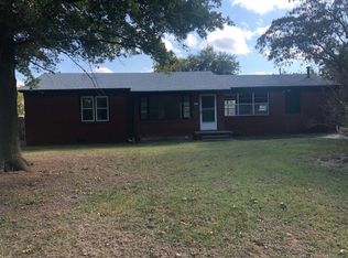 314 W 8th St, Stroud, OK 74079