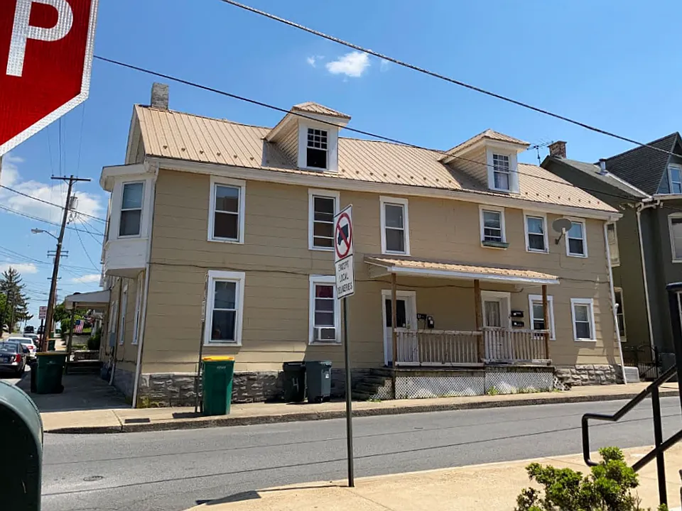 105 S Church St
