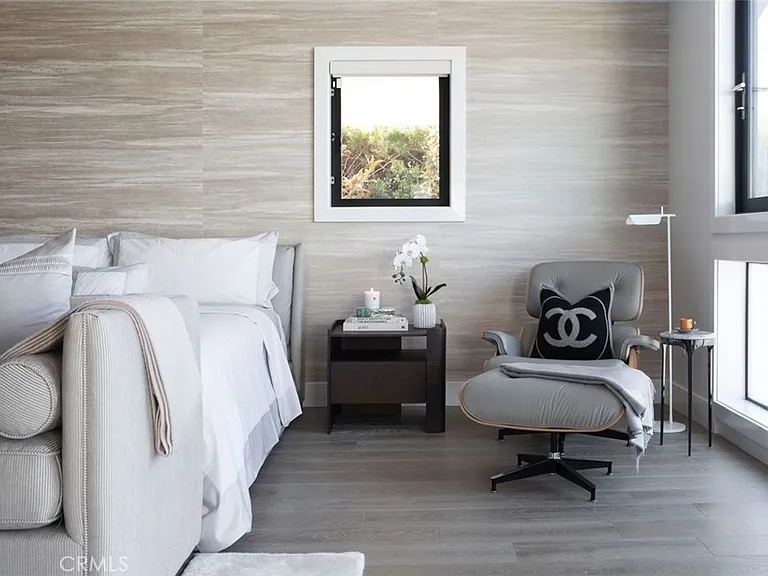 27 N La Senda Dr — Photo 5