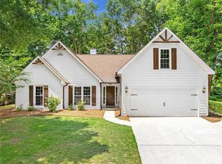 4210 Platinum Ct, Hoschton, GA 30548