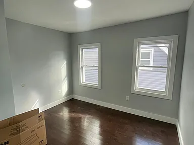 165 N 12th St #3 — photo 3 of 5