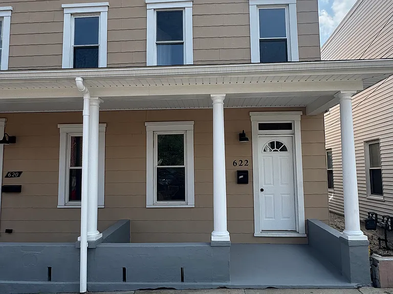 622 Fairview Ave — Photo 1