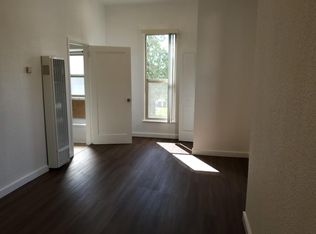 246 17th St SE APT 2, Salem, OR 97301