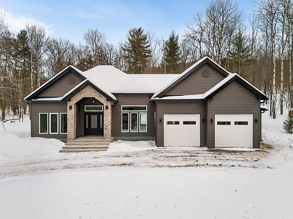 4th image of 258 Brooks Rd