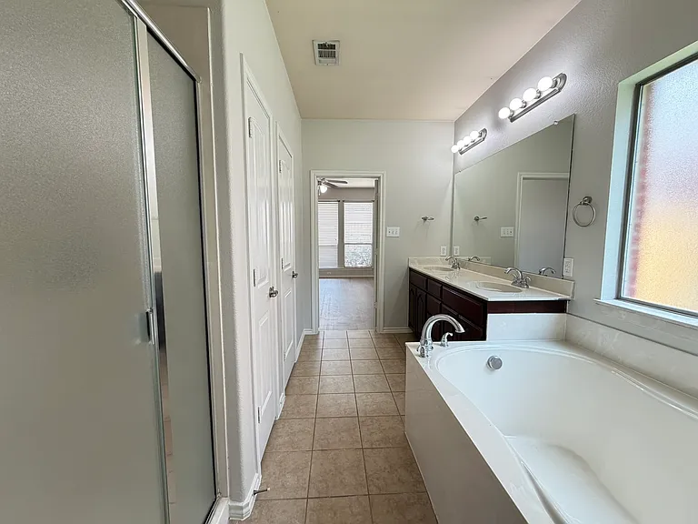2105 Laurel Forest Dr — Photo 19