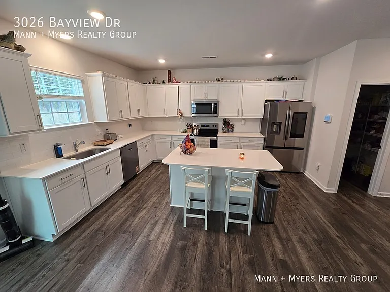 3026 Bayview Dr — Photo 12