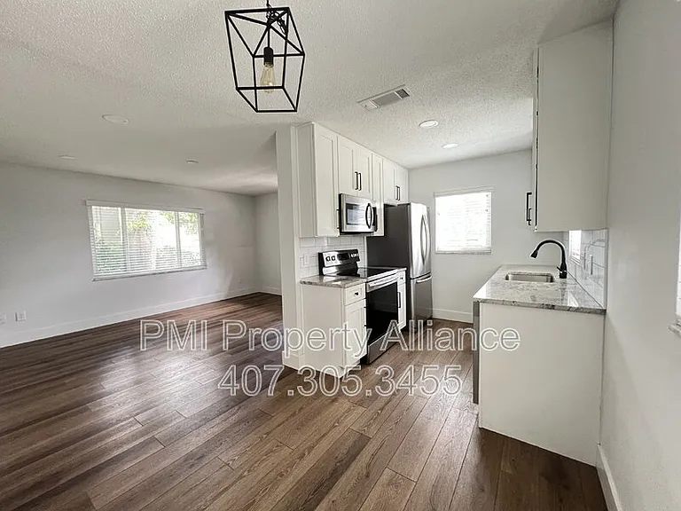 2302 Elizabeth Ave — Photo 5