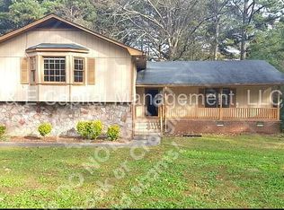 1800 Enid Dr, Lithonia, GA 30058