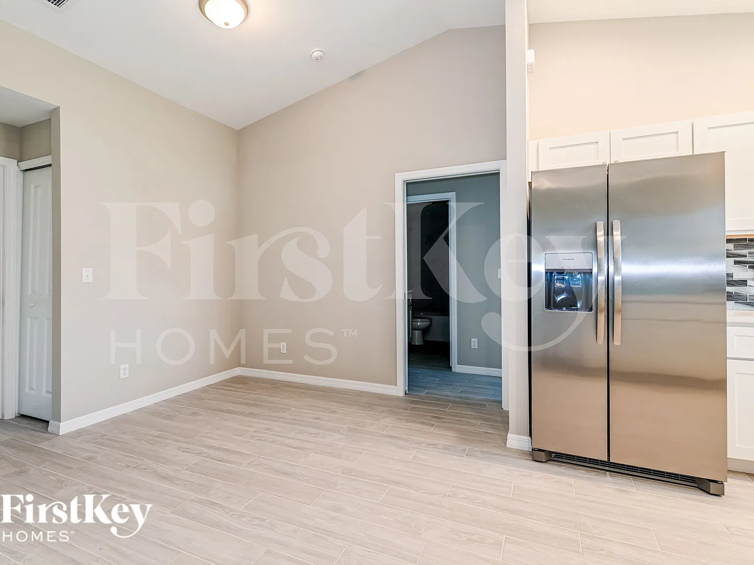 4 bed, 2.0 bath, 1614 sqft, $2,335 — Photo 4