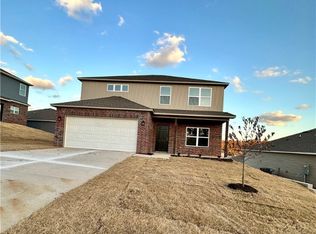 7103 SW Chalkstone Rd, Bentonville, AR 72713