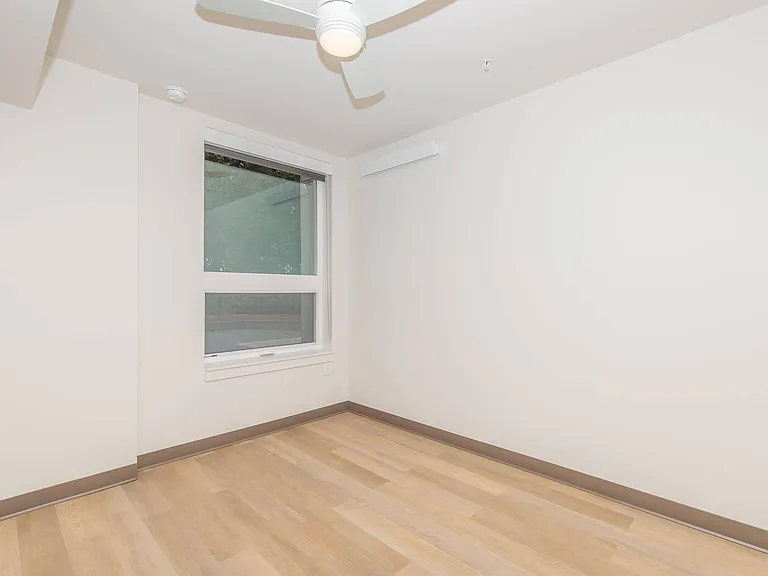 Beacon Pacific Village Apartments — Photo 40