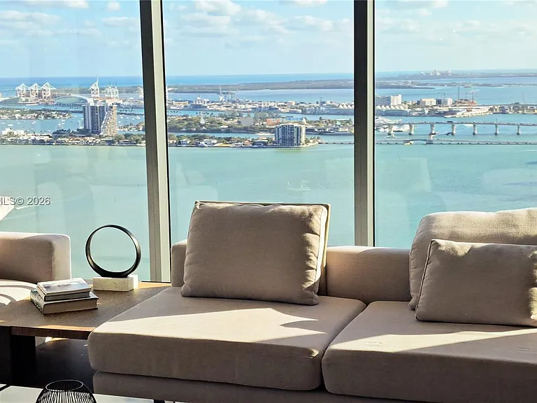 3131 NE 7th Ave #Penthouse 4901 — Photo 7