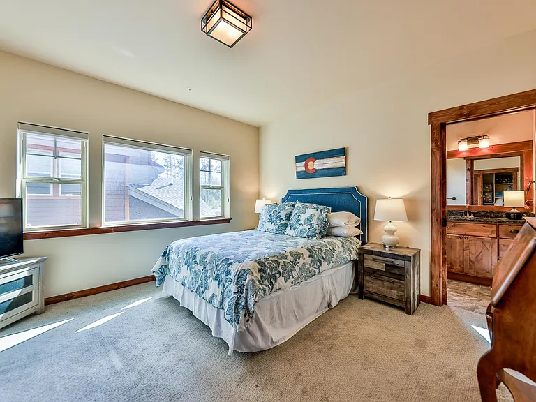 250 Cozens Pointe Cir #J-201 — Photo 12