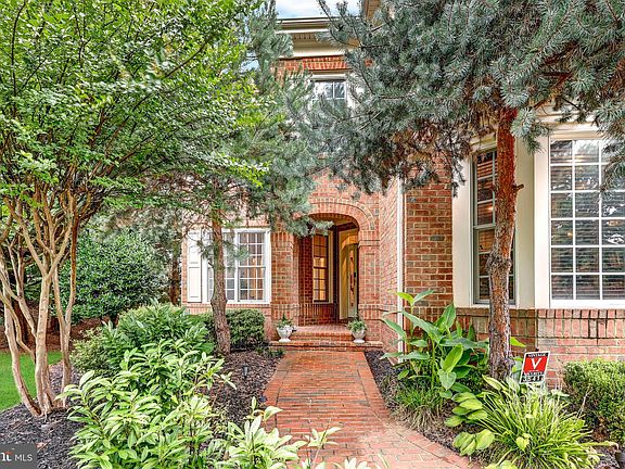 3rd image of 3541 Schuerman House Dr