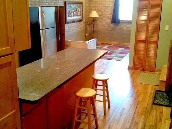 5th image of 2747 W Le Moyne St #B