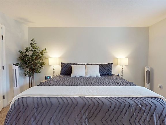 5th image of 1117 Barrington Rdg