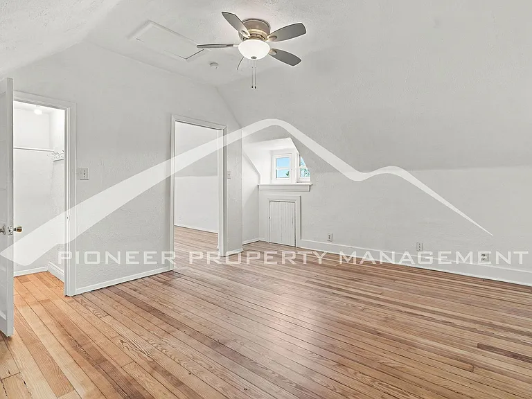 2503 Benton St — Photo 17