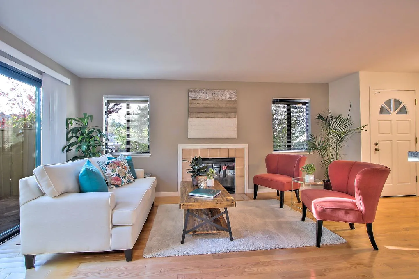 14543 Oak St photo 1