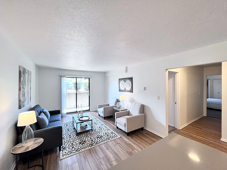 Acres Crossing Apartments — Photo 28