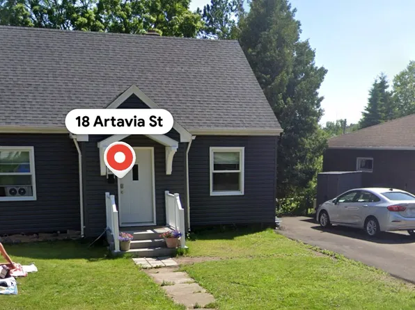18 Artavia St, Duluth, MN 55811
