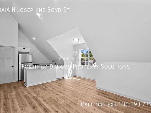5th image of 700A N Josephine Boyd St