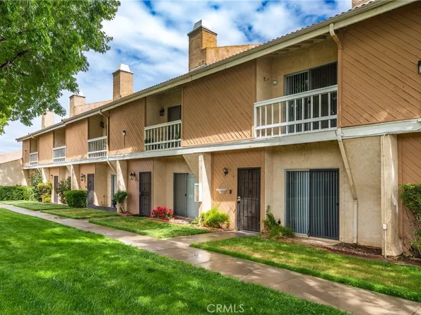 16465 Green Tree Blvd APT 19, Victorville, CA 92395