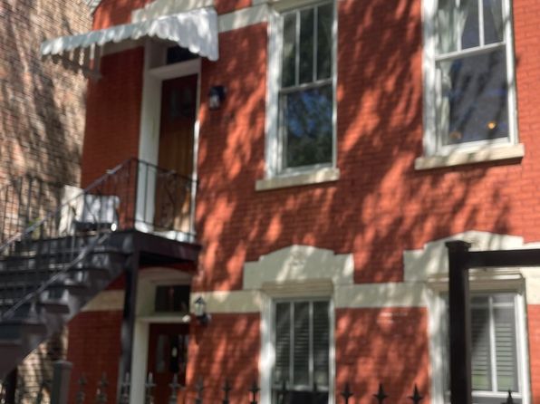 1025 N Wood St APT 1F