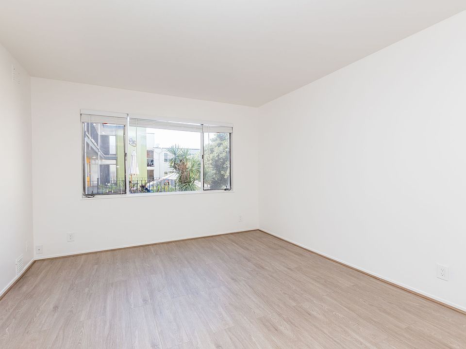 1st image of 429 Bellevue Ave #302