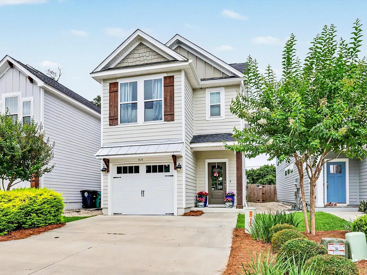 3 bed, 2.5 bath, 1702 sqft, $2,900 — Photo 3