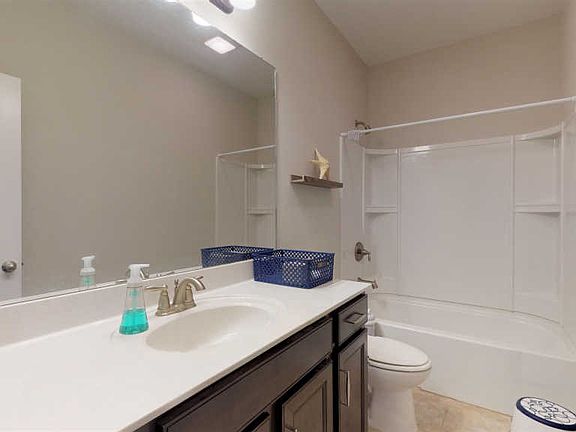 5th image of 134 Sea Oaks Ct