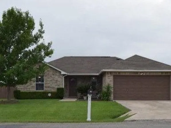 484 Cordova Ter, Seguin, TX 78155