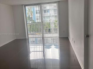 486 NW 165th St Rd APT B308, Miami, FL 33169