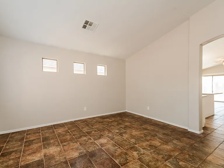 14905 W Caribbean Ln — Photo 11