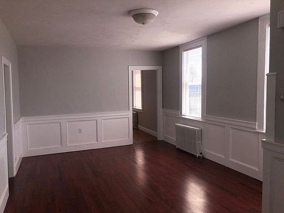4th image of 150-152 Sumner St #152-2