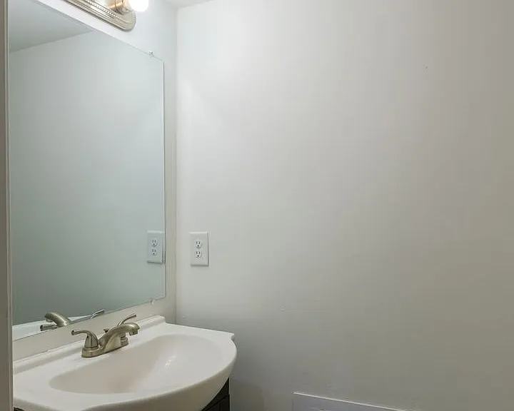 Golden Gate Townhomes — Photo 90