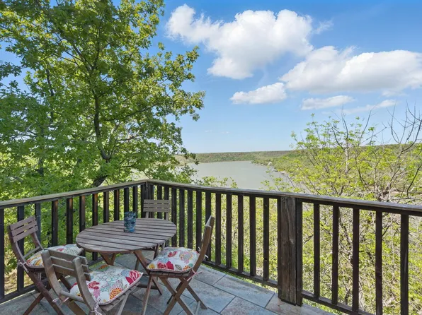 2775 S Lakeview Dr, Gordon, TX 76453