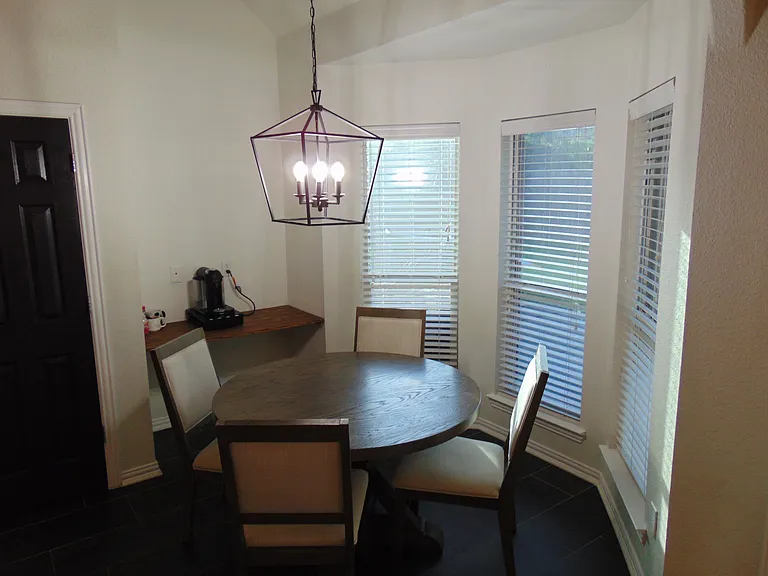 533 Mattie Ln — Photo 10