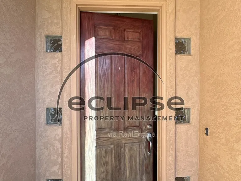 2508 Pierce Ave — Photo 2