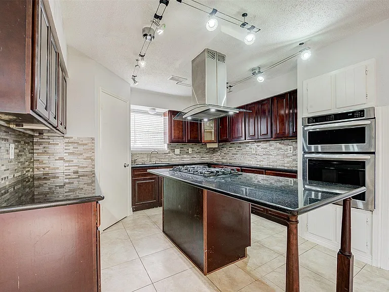 16603 Kieth Harrow Blvd — Photo 17