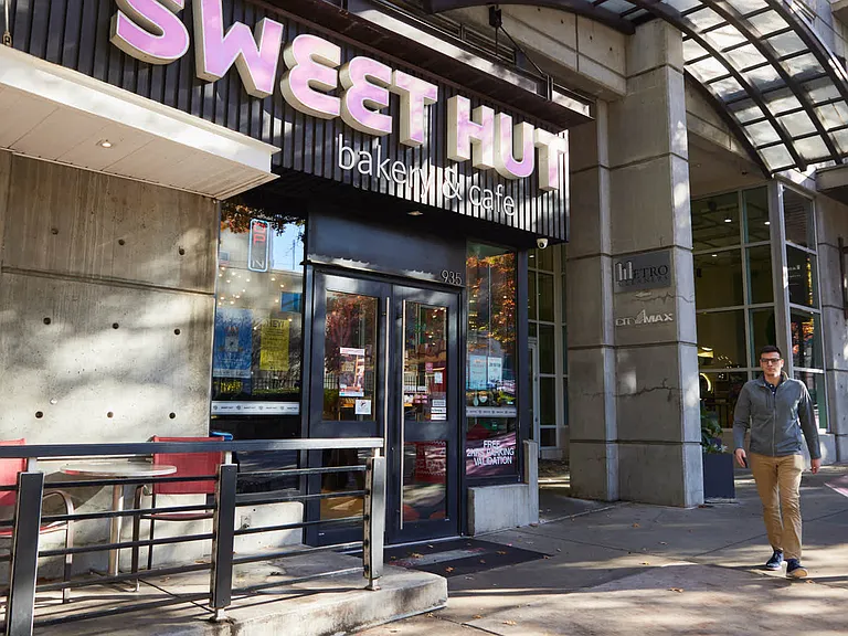 Sweet Hut