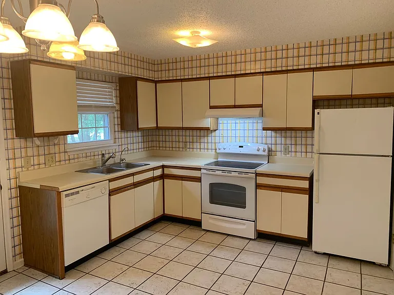 1761 Wire Rd #4-12 — Photo 2