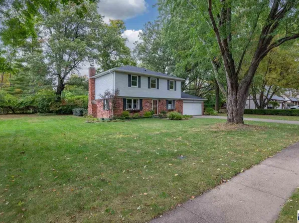 4680 Summerset Dr, Terre Haute, IN 47803