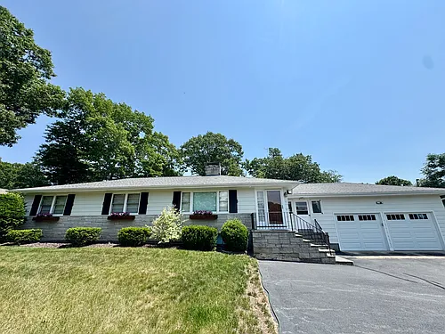 9 Knollwood Dr Photo 1 9 Knollwood Dr Photo 1