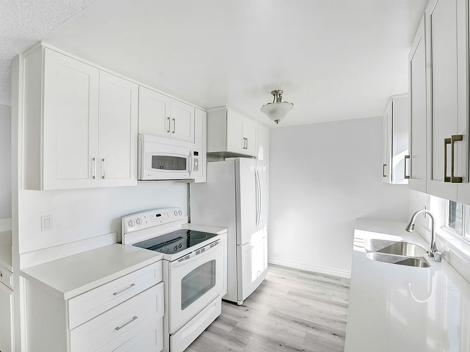 1st image of 12246 Montana Ave APT 303