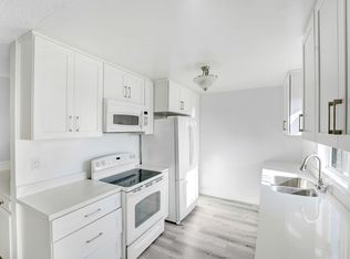 12246 Montana Ave APT 303, Los Angeles, CA 90049