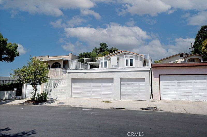1st image of 3173 Fairmount St
