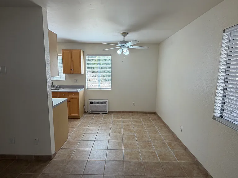 4857 College Ave #8 — Photo 4