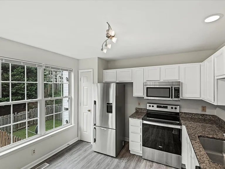 10043 Gander Ct — Photo 16