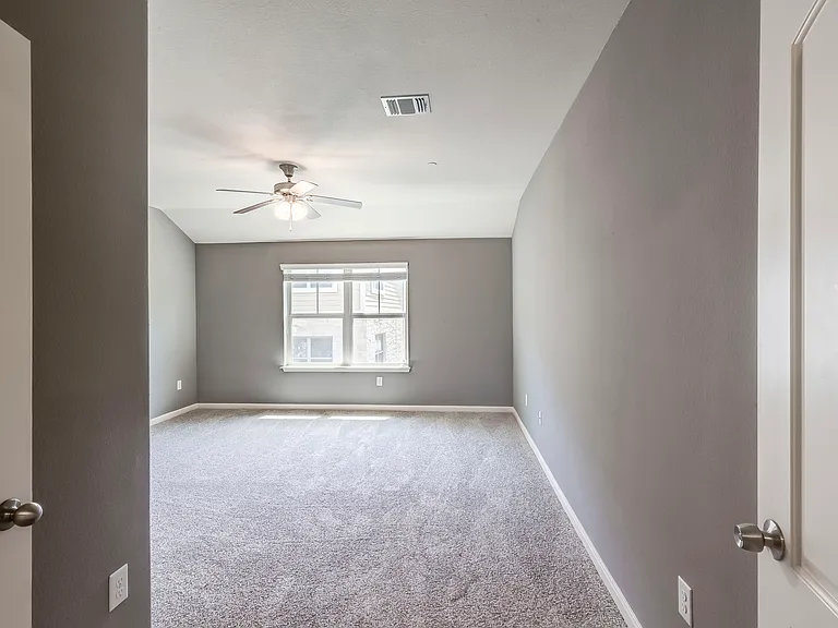 1620 Bryant Dr #904 — Photo 22
